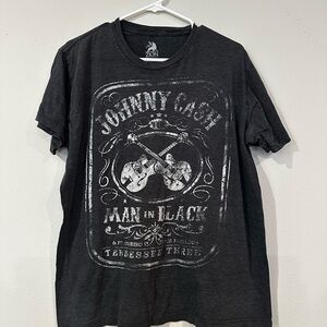 Johnny Cash Man in Black Y2K Graphic T-Shirt Men’s Large Gray‎ White Music Tee